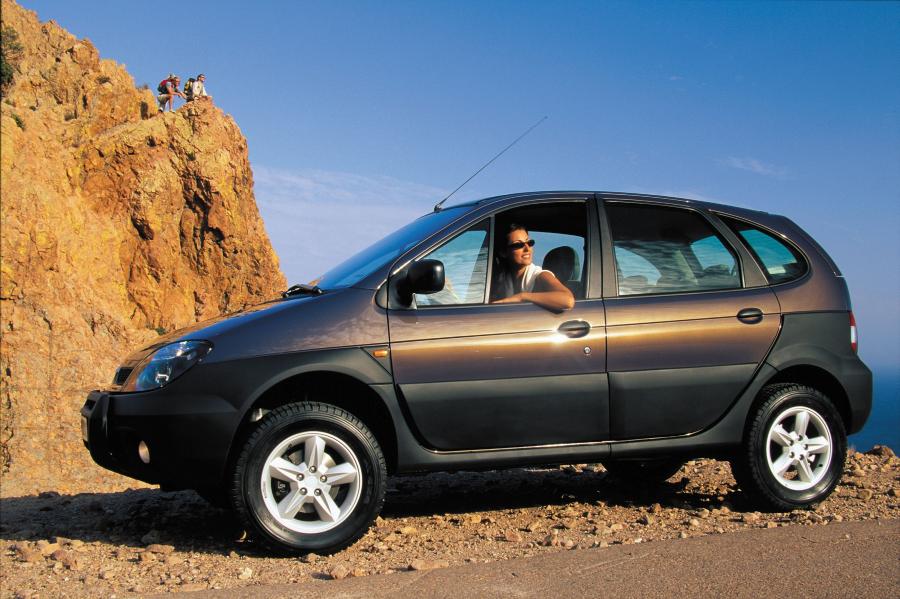  Renault Scenic RX4 2000 года  (фото 42 из 66)